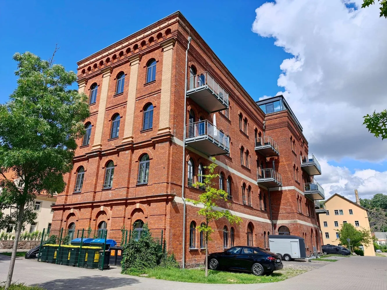 2 Zimmer Wohnung mit 84 m² in Dresden – Bild 2