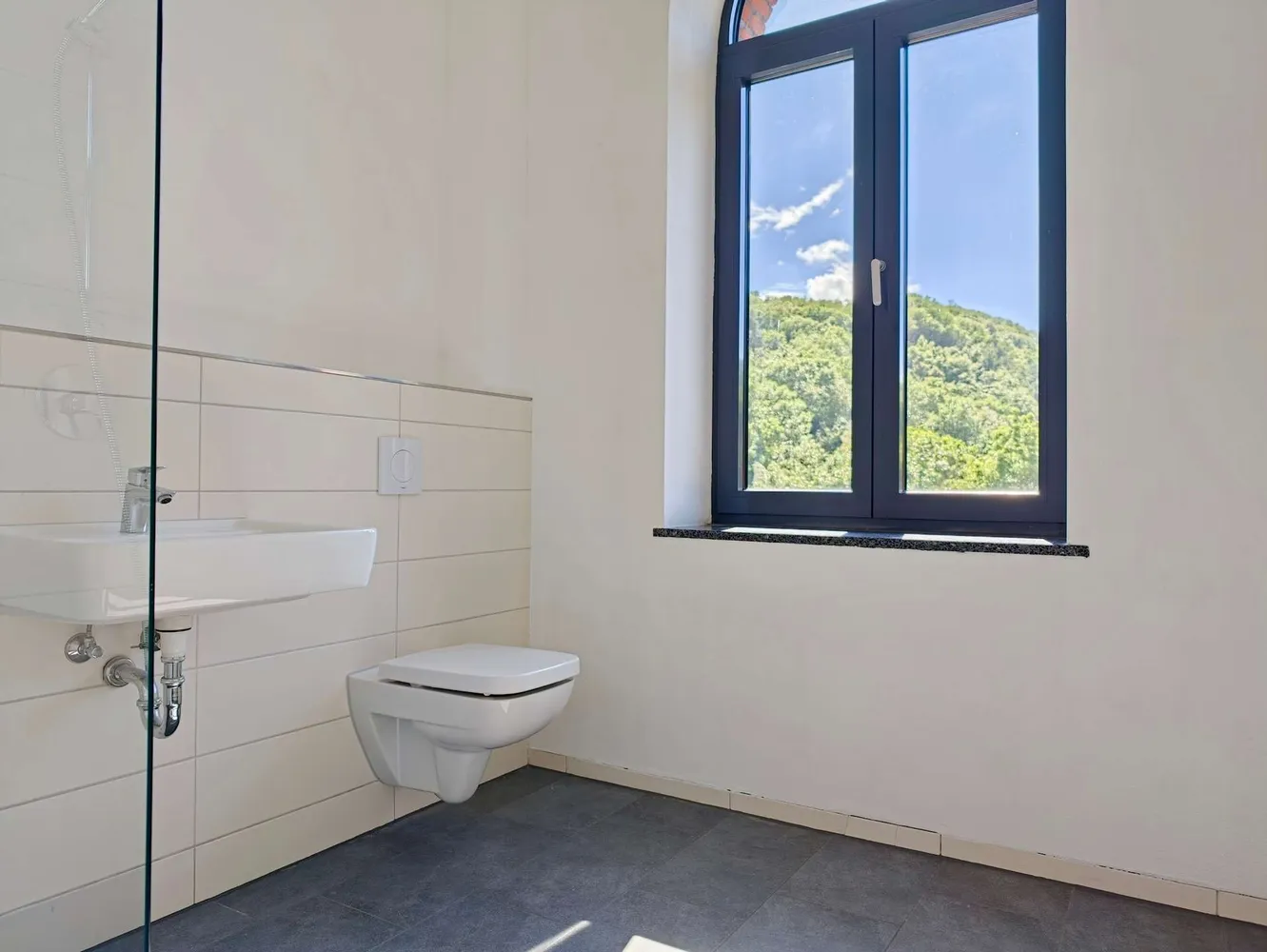 2 Zimmer Wohnung mit 84 m² in Dresden – Bild 7