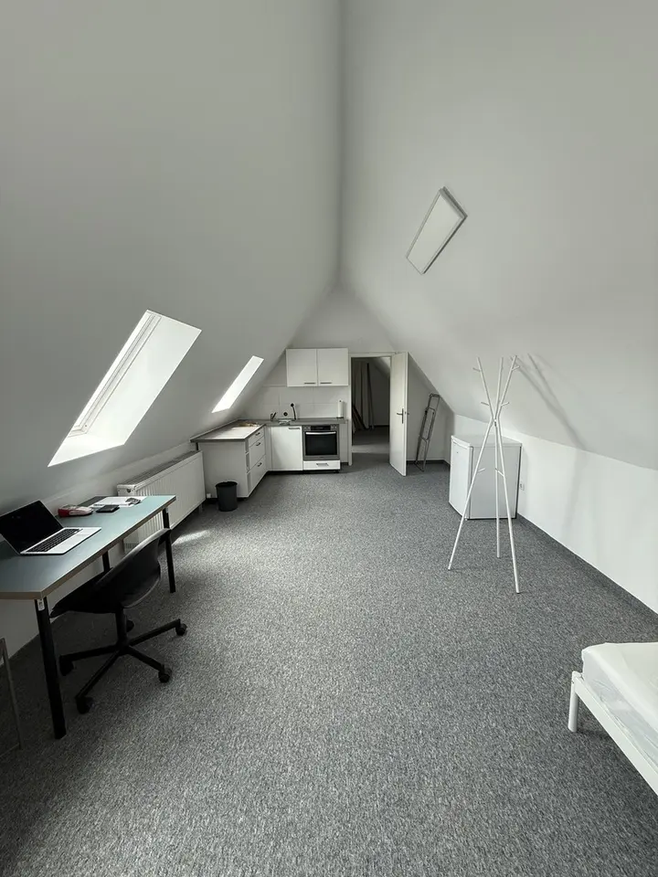 2 Zimmer Wohnung mit 35 m² in Erlangen – Bild 2