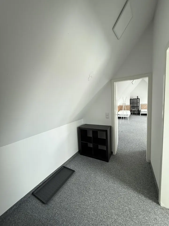 2 Zimmer Wohnung mit 35 m² in Erlangen – Bild 3