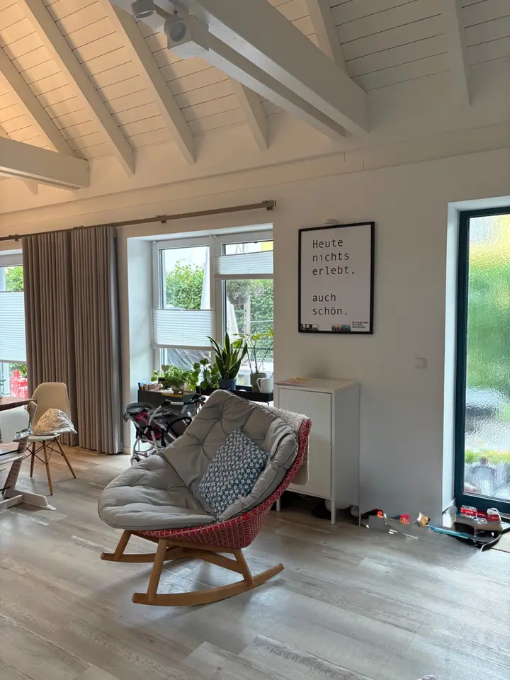 5 Zimmer Wohnung mit 185 m² in Plauen – Bild 1