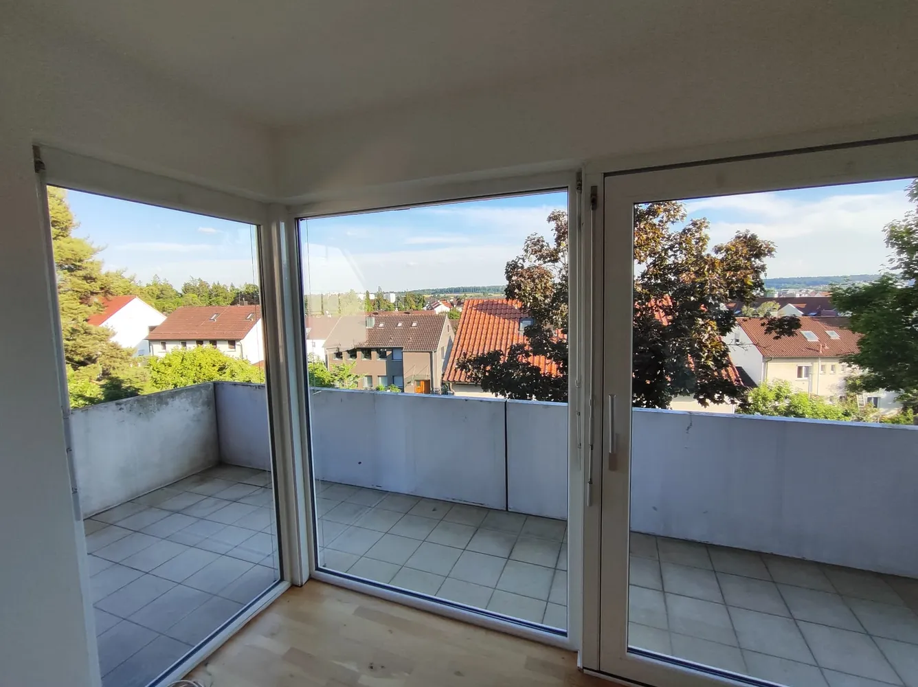 5 Zimmer Wohnung mit 120 m² in Böblingen – Bild 2