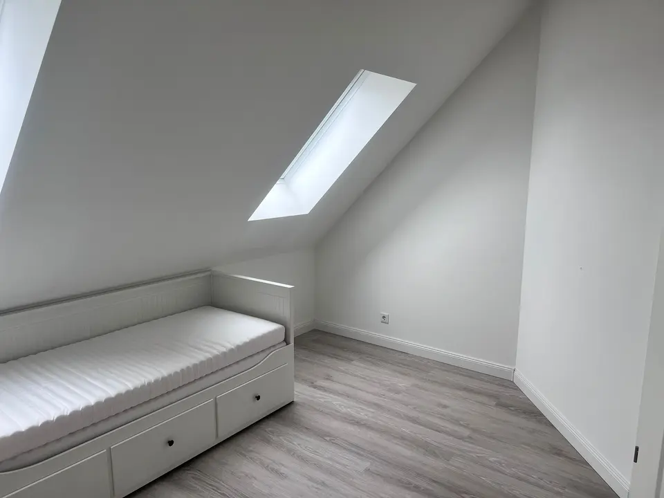 4 Zimmer Wohnung mit 117 m² in Stendal – Bild 1
