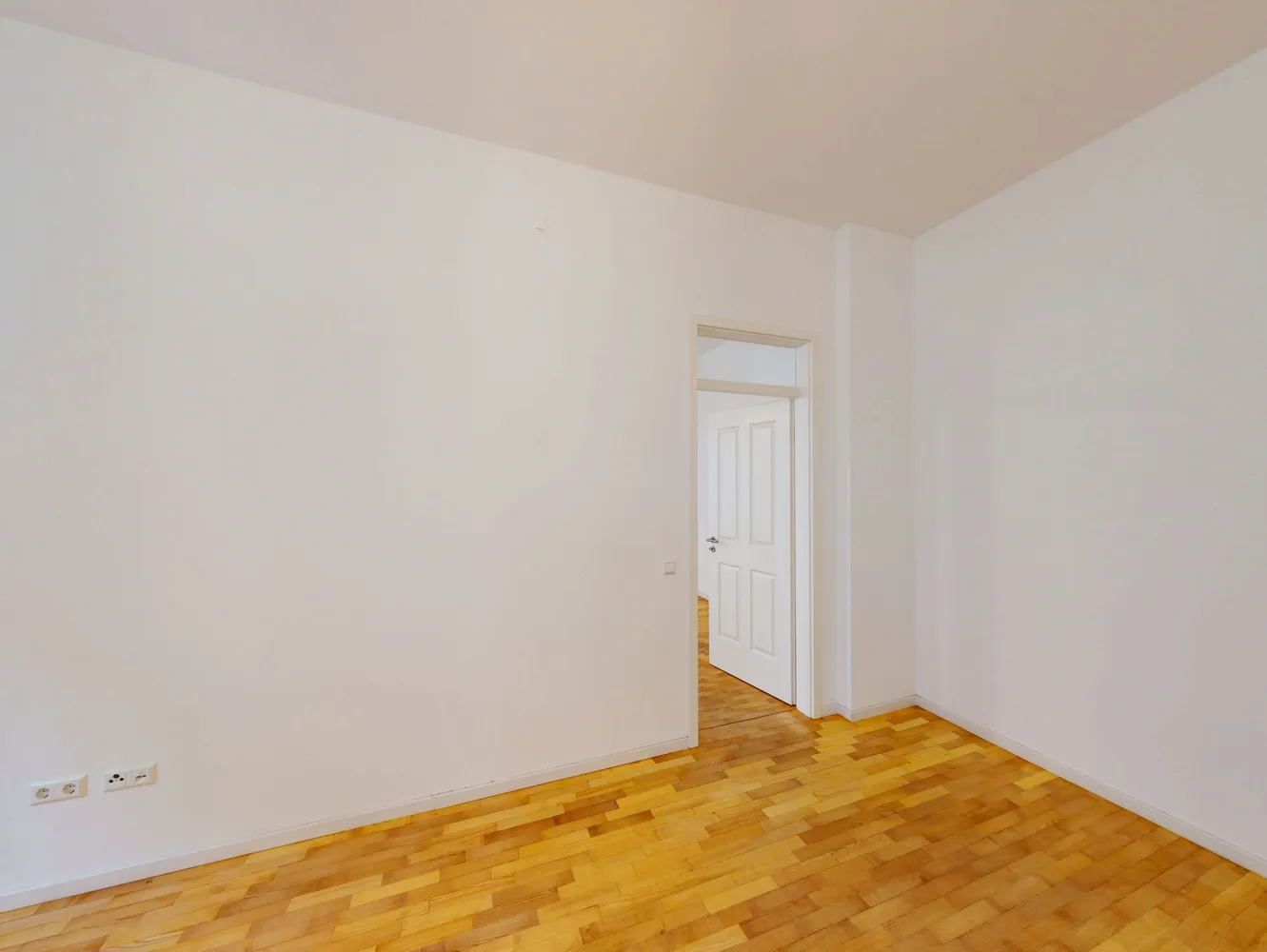 2 Zimmer Wohnung mit 72 m² in Karlsruhe – Bild 2