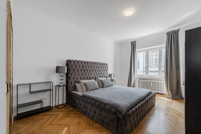 2 Zimmer Wohnung mit 96 m² in Düsseldorf – Bild 7