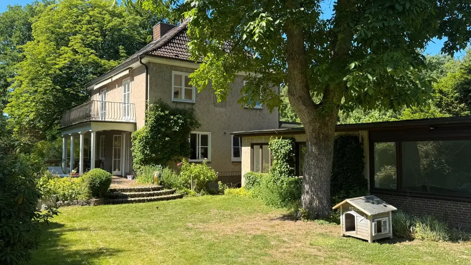 9 Zimmer Haus mit 260 m² in Neumünster – Bild 2