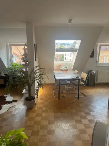 2 Zimmer Wohnung mit 65 m² in Stuttgart – Bild 2