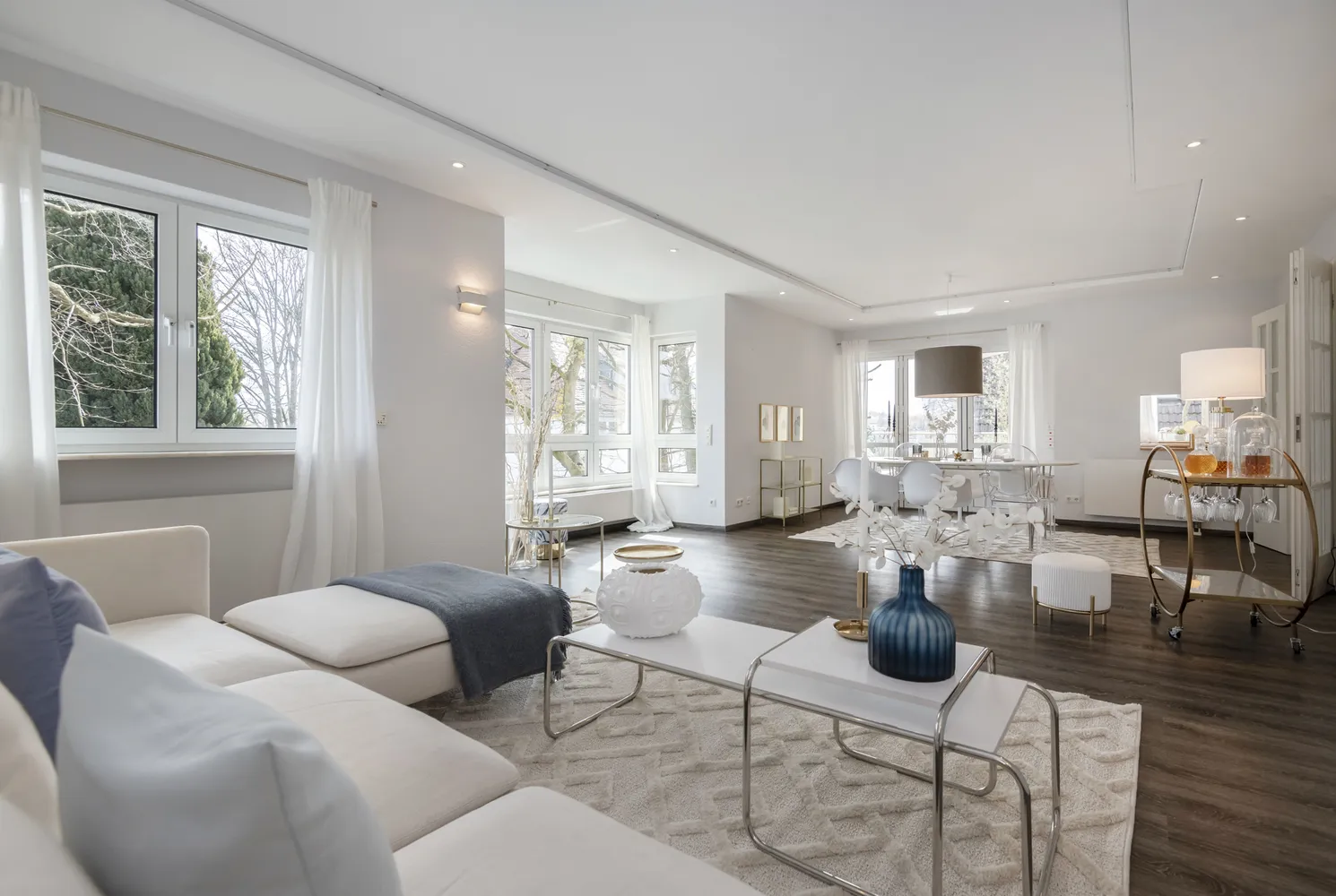 4 Zimmer Wohnung mit 169 m² in Wiesbaden – Bild 1