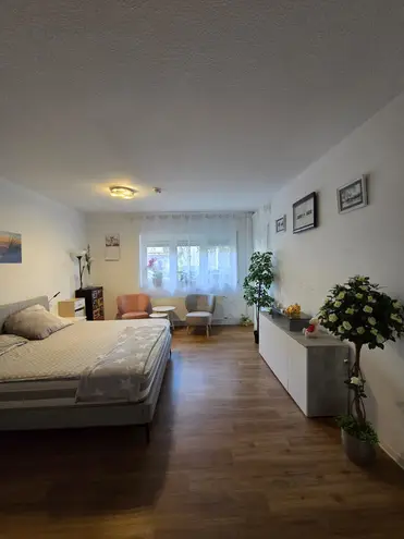 2 Zimmer Wohnung mit 44 m² in Wiesbaden – Bild 2
