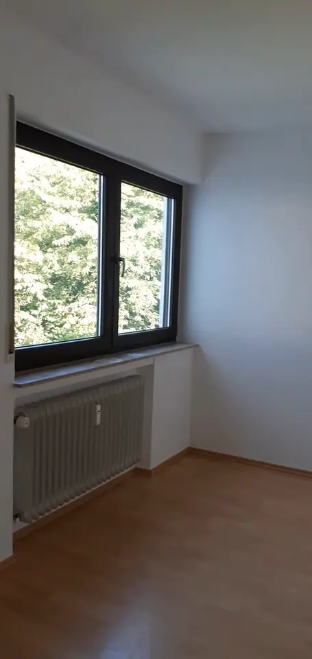 3 Zimmer Wohnung mit 102 m² in Aschaffenburg – Bild 3