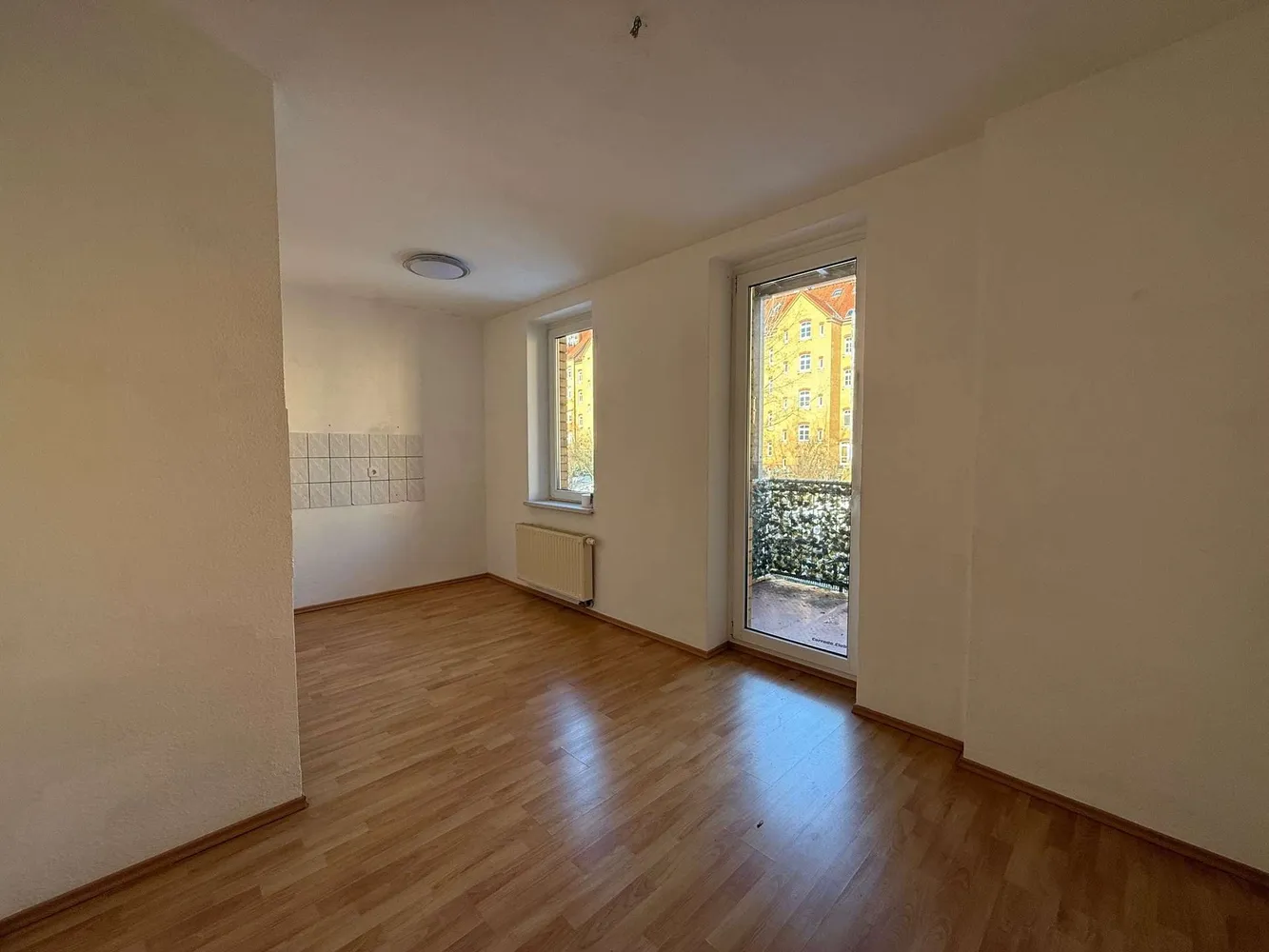 3 Zimmer Wohnung mit 64 m² in Plauen – Bild 2