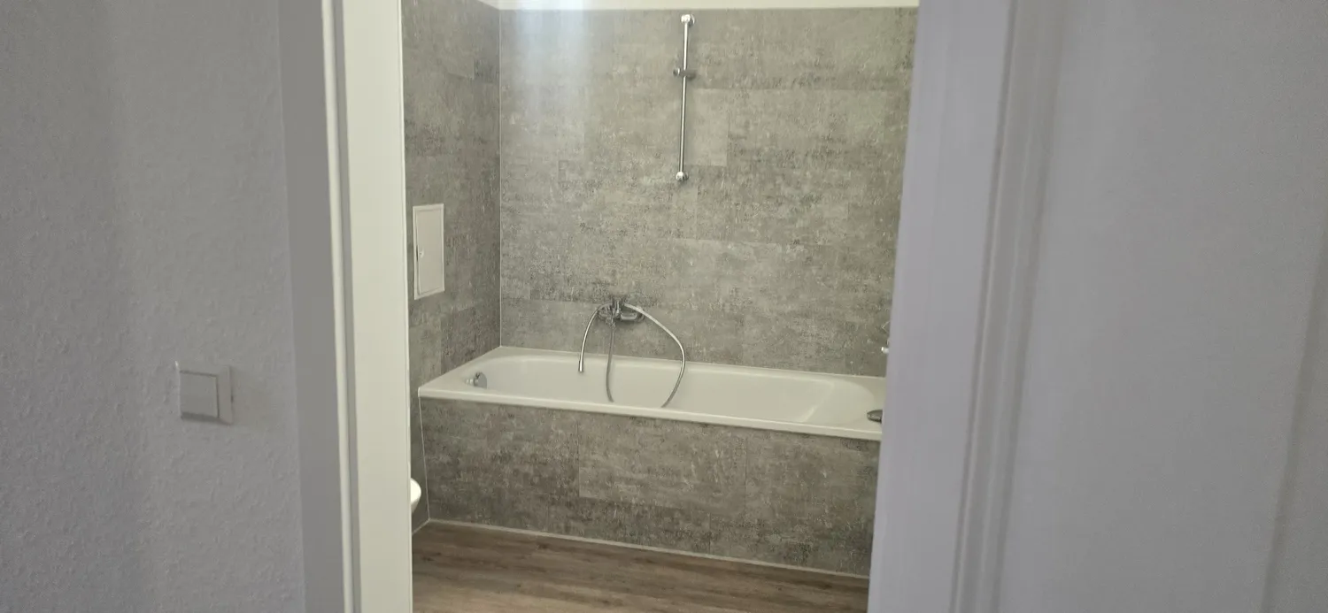 4 Zimmer Wohnung mit 96 m² in Görlitz – Bild 2