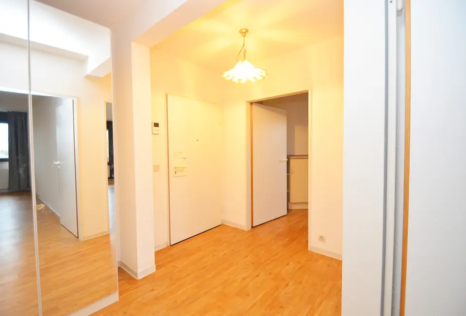 2 Zimmer Wohnung mit 65 m² in Brühl – Bild 4