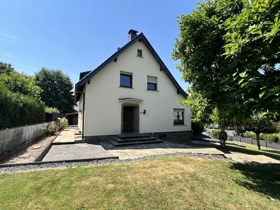 5 Zimmer Haus mit 135 m² in Troisdorf – Bild 1