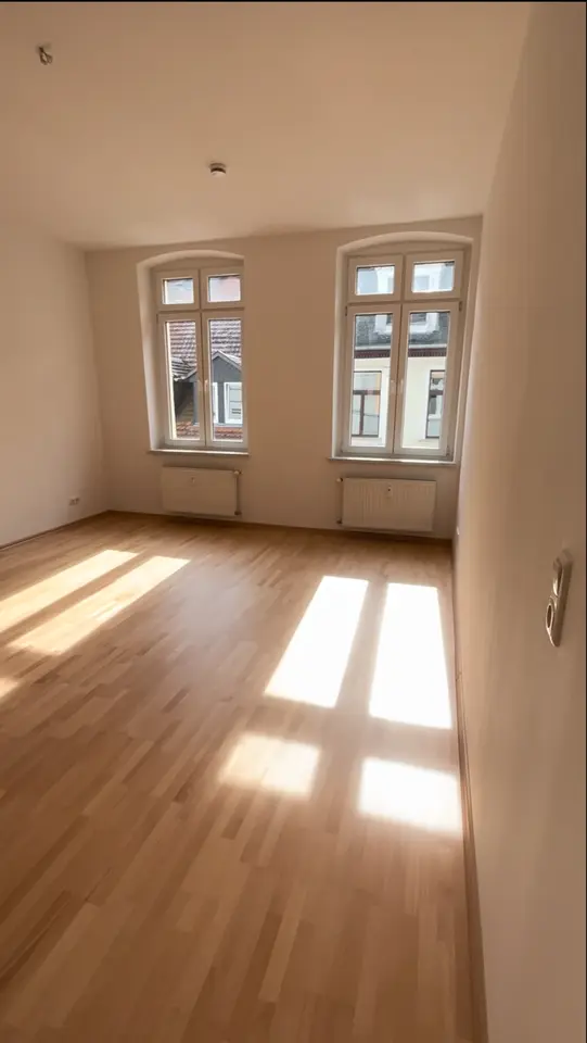 3 Zimmer Wohnung mit 103 m² in Schwerin – Bild 1