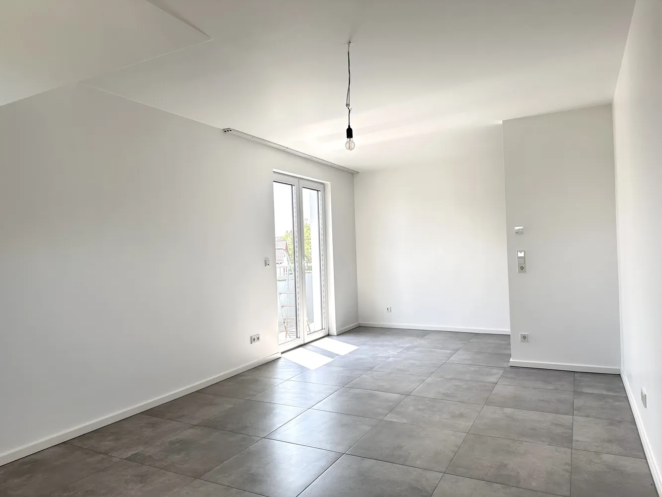 4 Zimmer Wohnung mit 82 m² in Wiesbaden – Bild 1