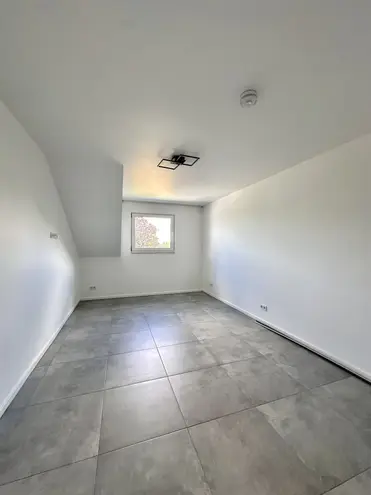4 Zimmer Wohnung mit 82 m² in Wiesbaden – Bild 4