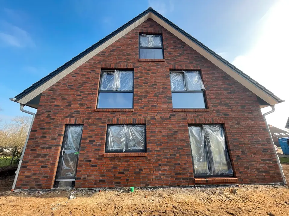 6 Zimmer Haus mit 205 m² in Neumünster – Bild 1