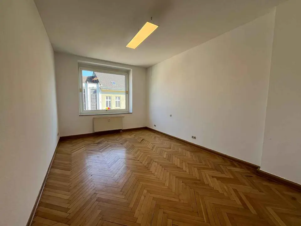 6 Zimmer Wohnung mit 156 m² in Hamm – Bild 2
