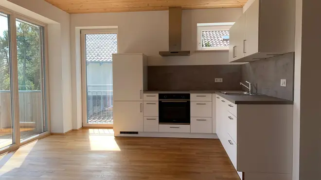 2 Zimmer Wohnung mit 81 m² in München – Bild 2