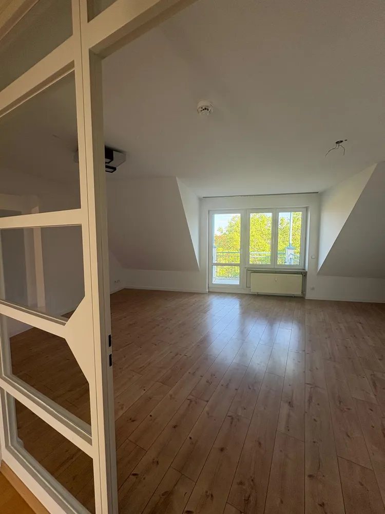 2 Zimmer Wohnung mit 70 m² in Regensburg – Bild 2