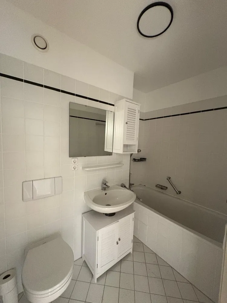 2 Zimmer Wohnung mit 70 m² in Regensburg – Bild 7