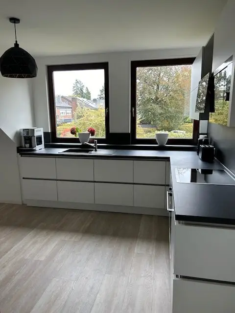 2 Zimmer Wohnung mit 85 m² in Neuss – Bild 1