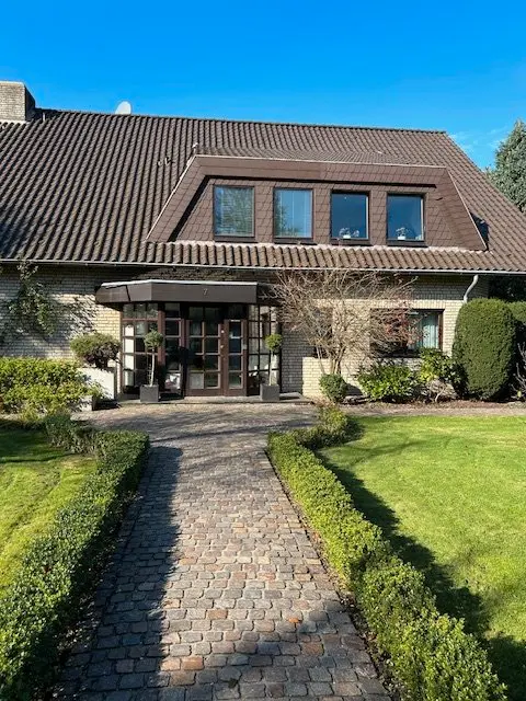 2 Zimmer Wohnung mit 85 m² in Neuss – Bild 2