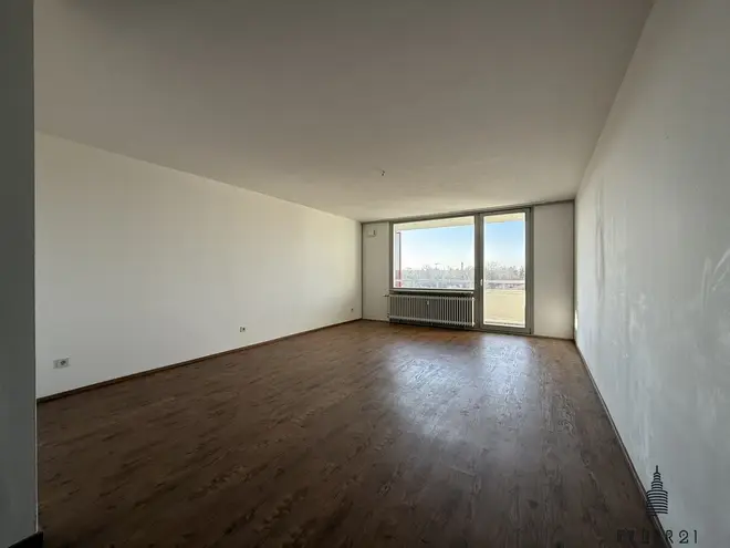 4 Zimmer Wohnung mit 101 m² in München – Bild 1