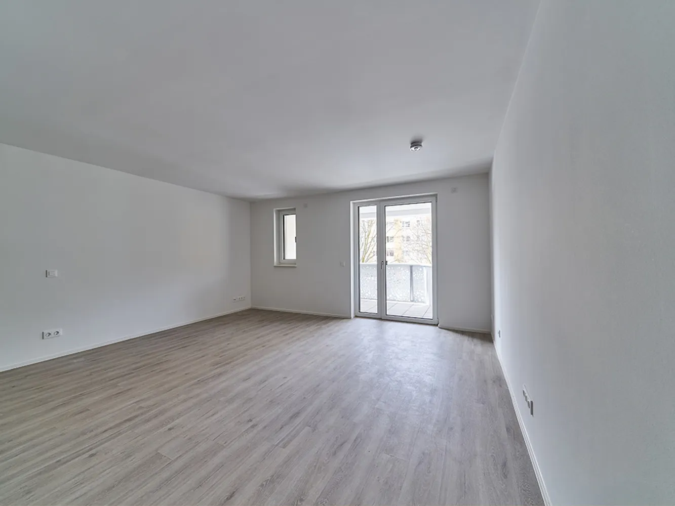 4 Zimmer Wohnung mit 105 m² in Halle (Saale) – Bild 1