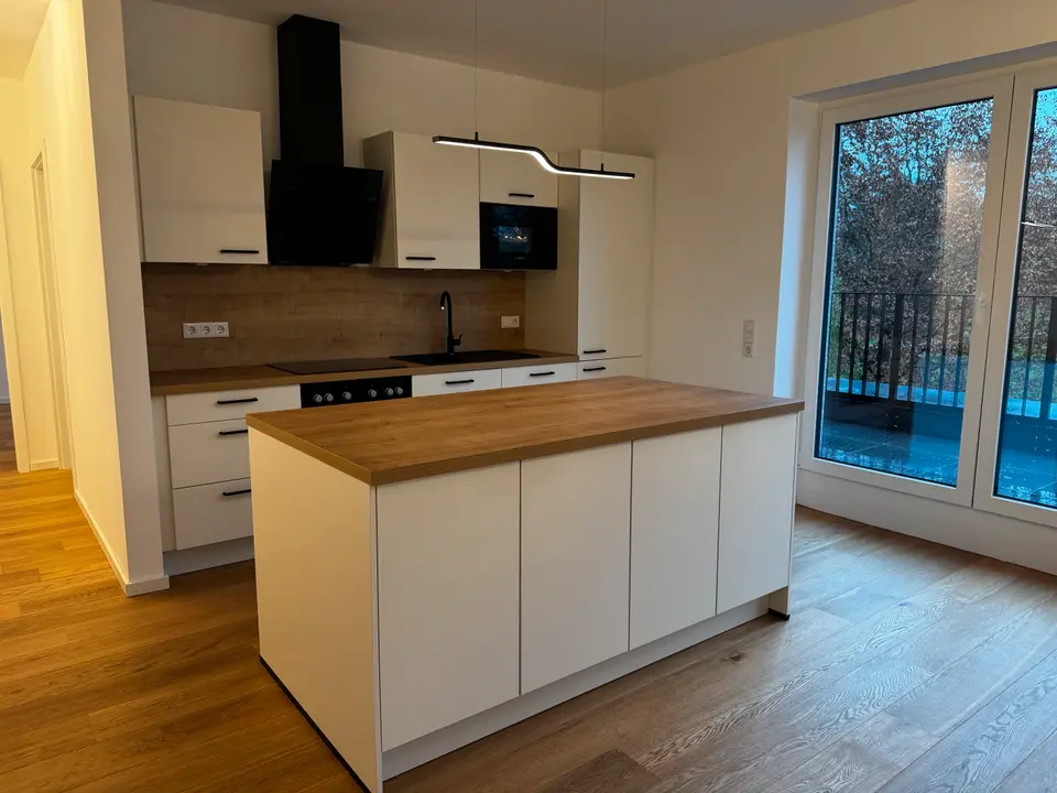 4 Zimmer Wohnung mit 146 m² in Oldenburg – Bild 2