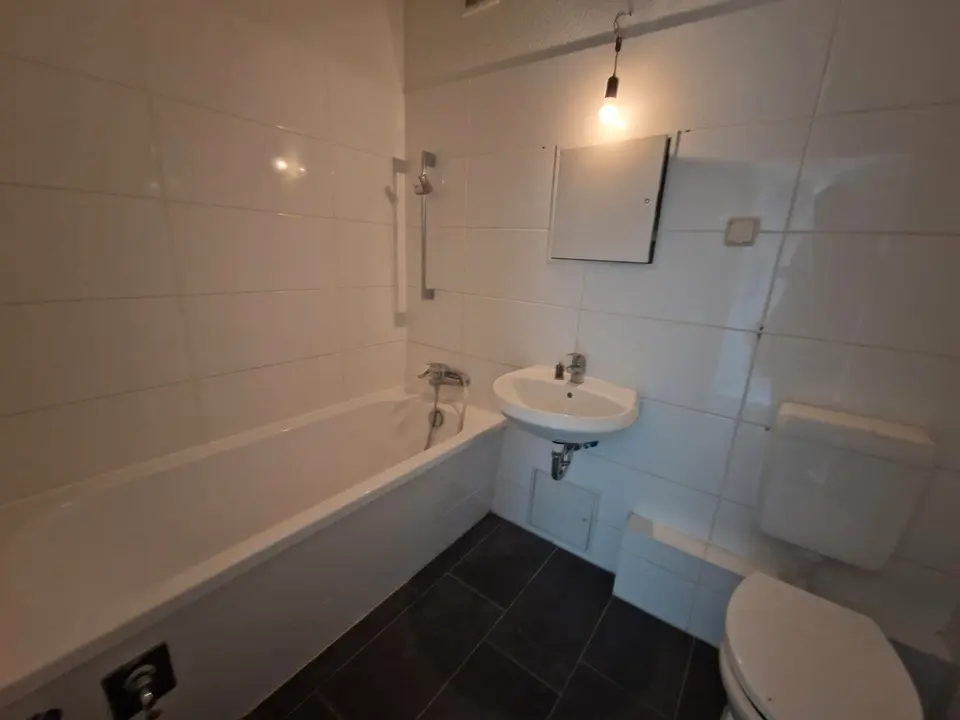 3 Zimmer Wohnung mit 63 m² in Neubrandenburg – Bild 5