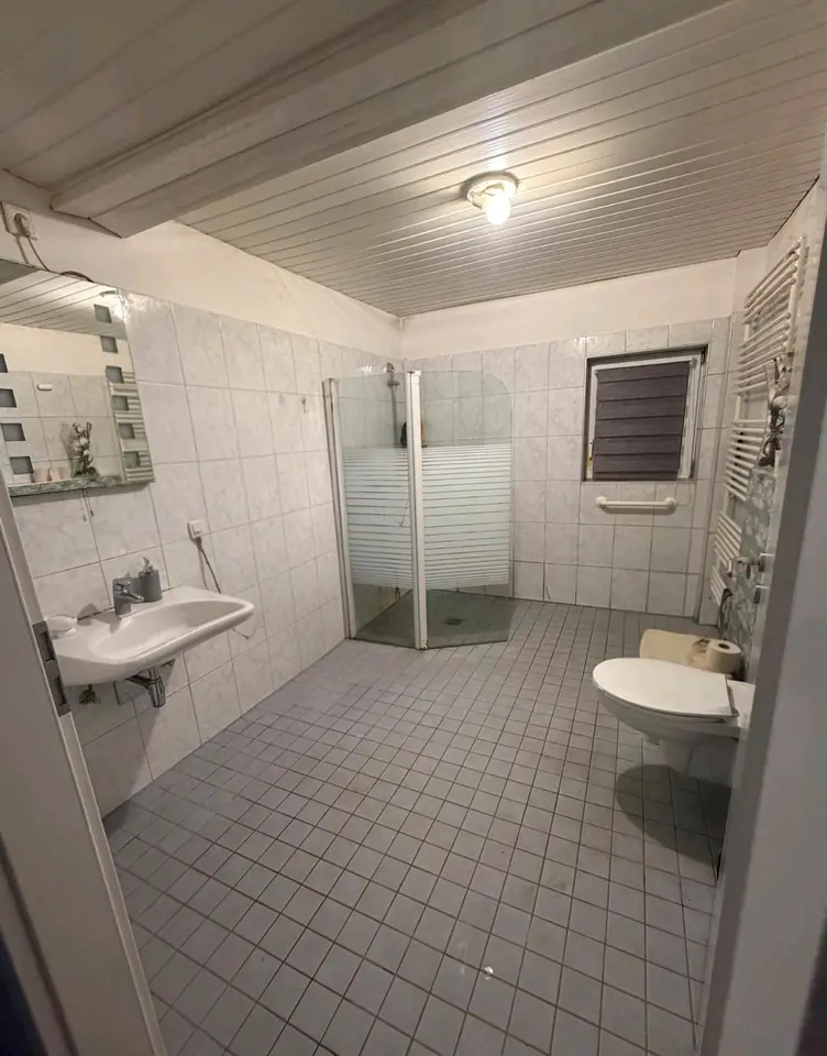 6 Zimmer Wohnung mit 121 m² in Bremerhaven – Bild 10