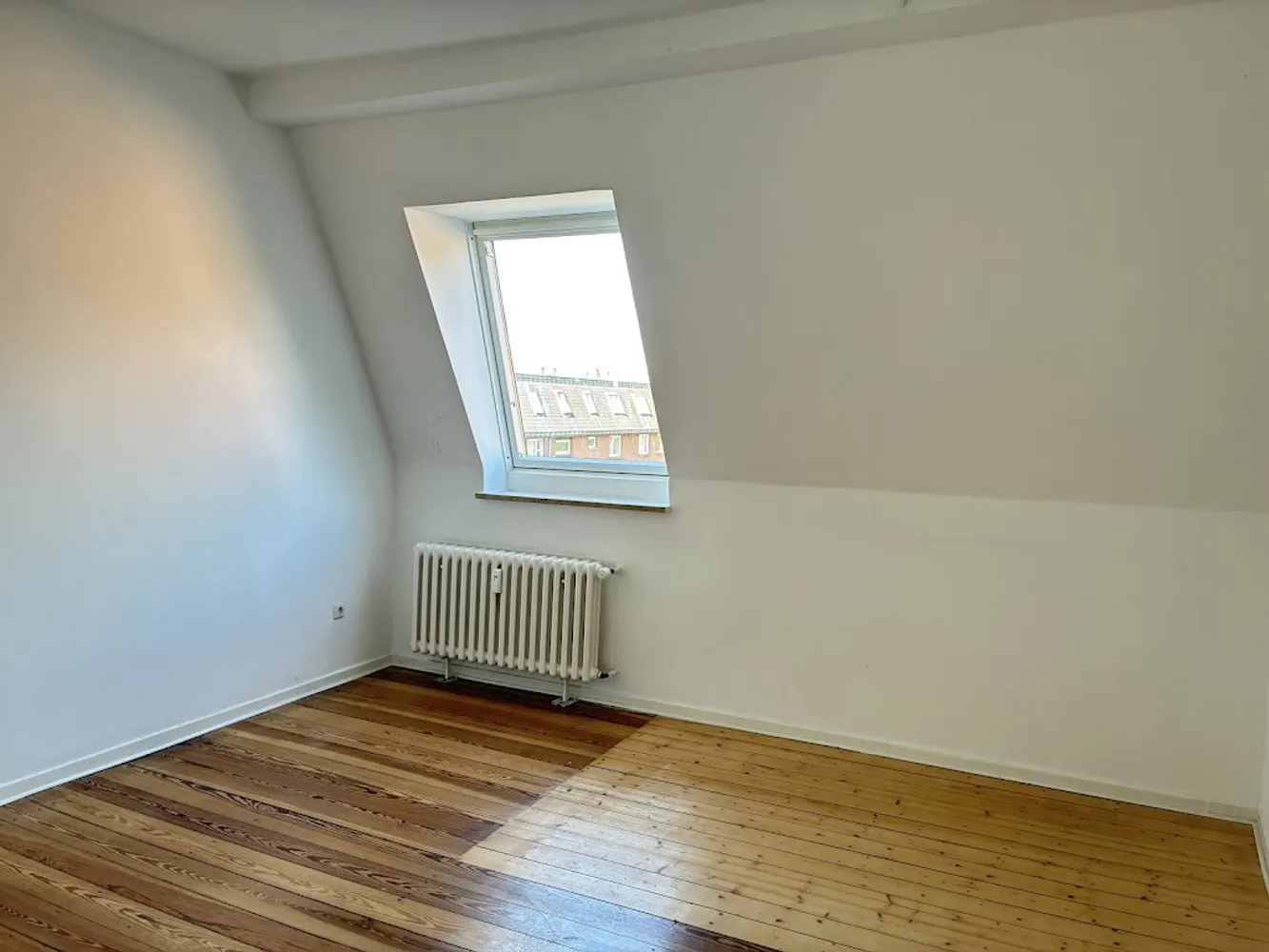 4 Zimmer Wohnung mit 82 m² in Kiel – Bild 2