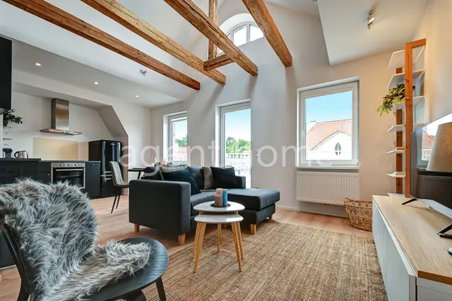 3 Zimmer Wohnung mit 100 m² in Stuttgart – Bild 1
