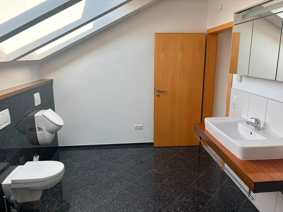 2 Zimmer Wohnung mit 99 m² in Brühl – Bild 5