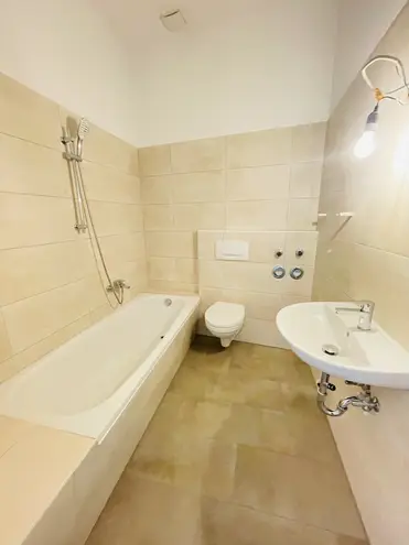 2 Zimmer Wohnung mit 75 m² in Magdeburg – Bild 10