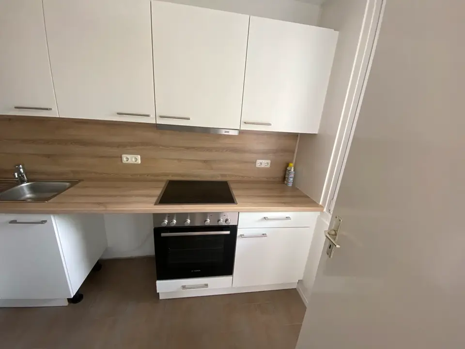 2 Zimmer Wohnung mit 43 m² in Lübeck – Bild 3