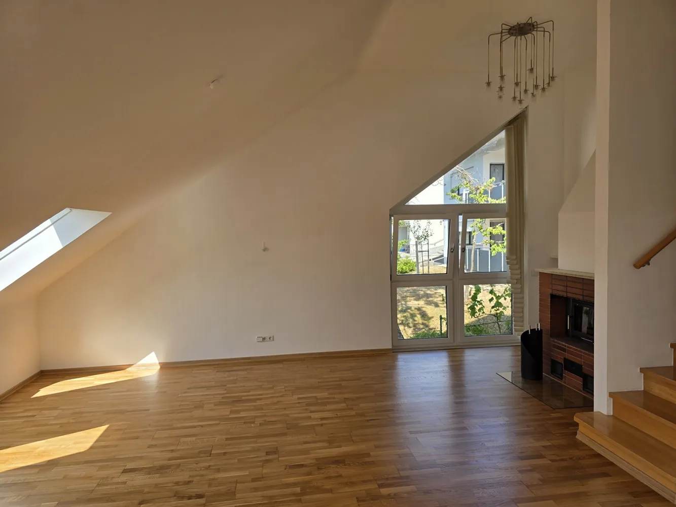 3 Zimmer Wohnung mit 105 m² in Würzburg – Bild 1