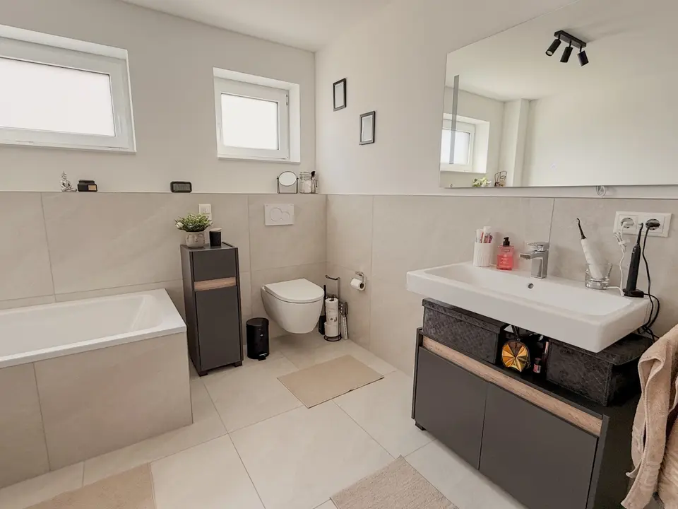 4 Zimmer Wohnung mit 128 m² in Bornheim – Bild 7