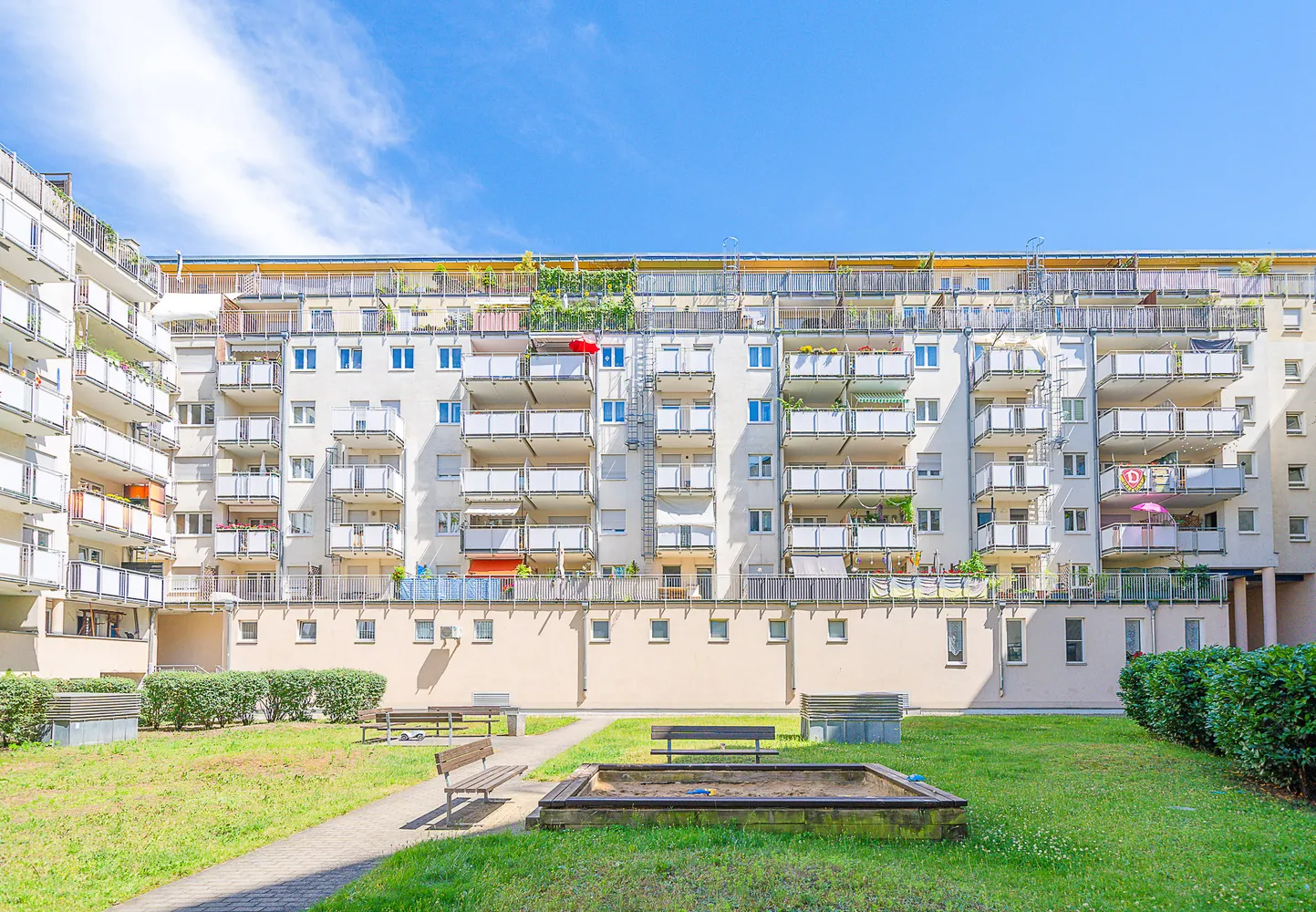 2 Zimmer Wohnung mit 74 m² in Dresden – Bild 7