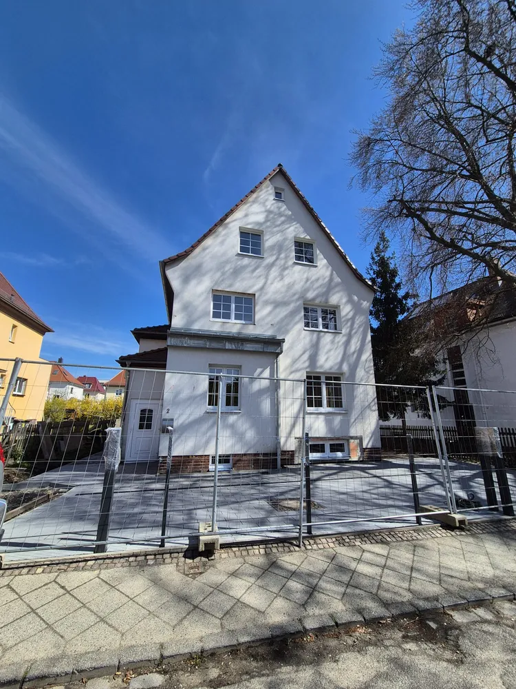 8 Zimmer Haus mit 195 m² in Leipzig – Bild 1