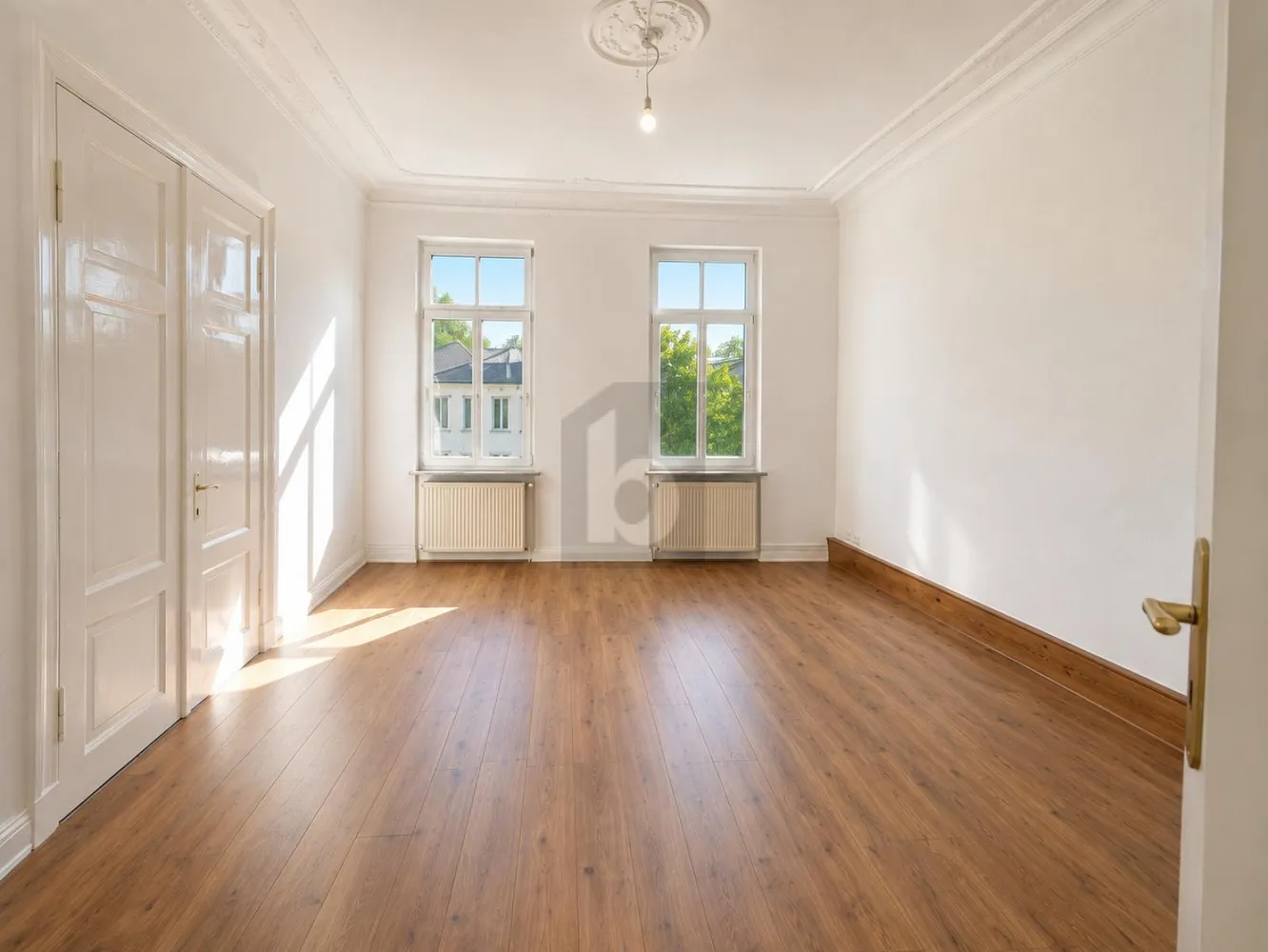 4 Zimmer Wohnung mit 119 m² in Rostock – Bild 1