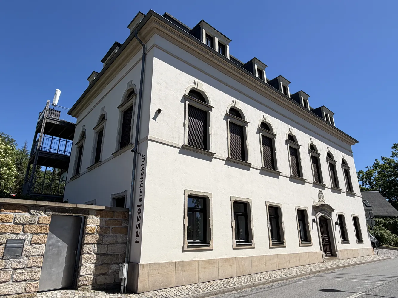 2 Zimmer Wohnung mit 72 m² in Dresden – Bild 1