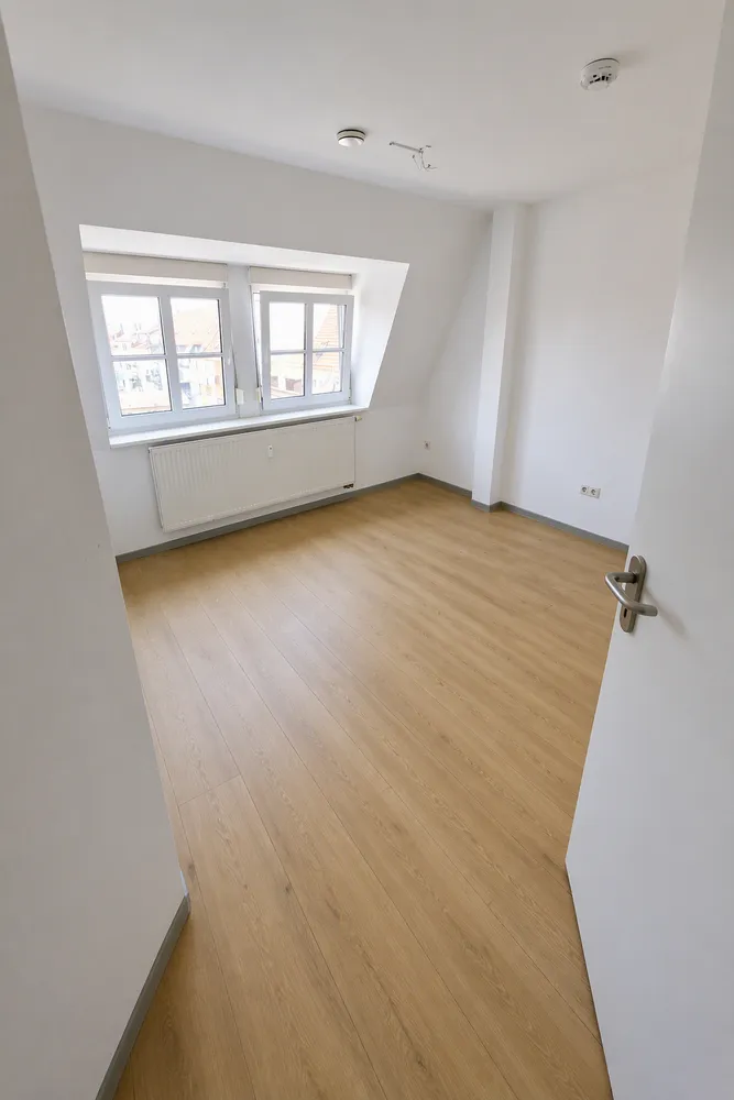 3 Zimmer Wohnung mit 90 m² in Würzburg – Bild 1