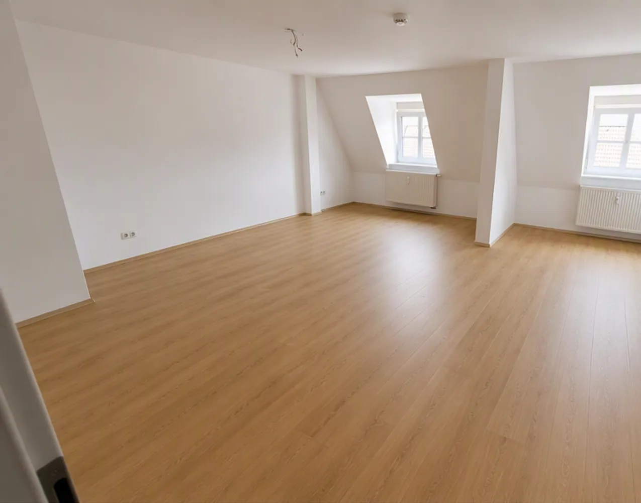 3 Zimmer Wohnung mit 90 m² in Würzburg – Bild 2