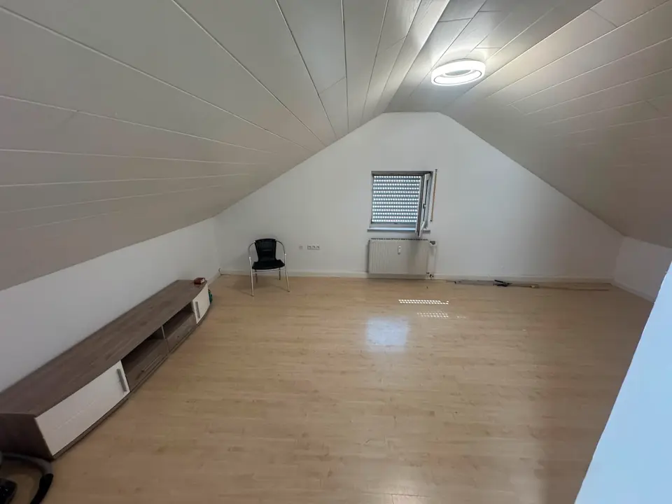 2 Zimmer Wohnung mit 75 m² in Rüsselsheim am Main – Bild 2