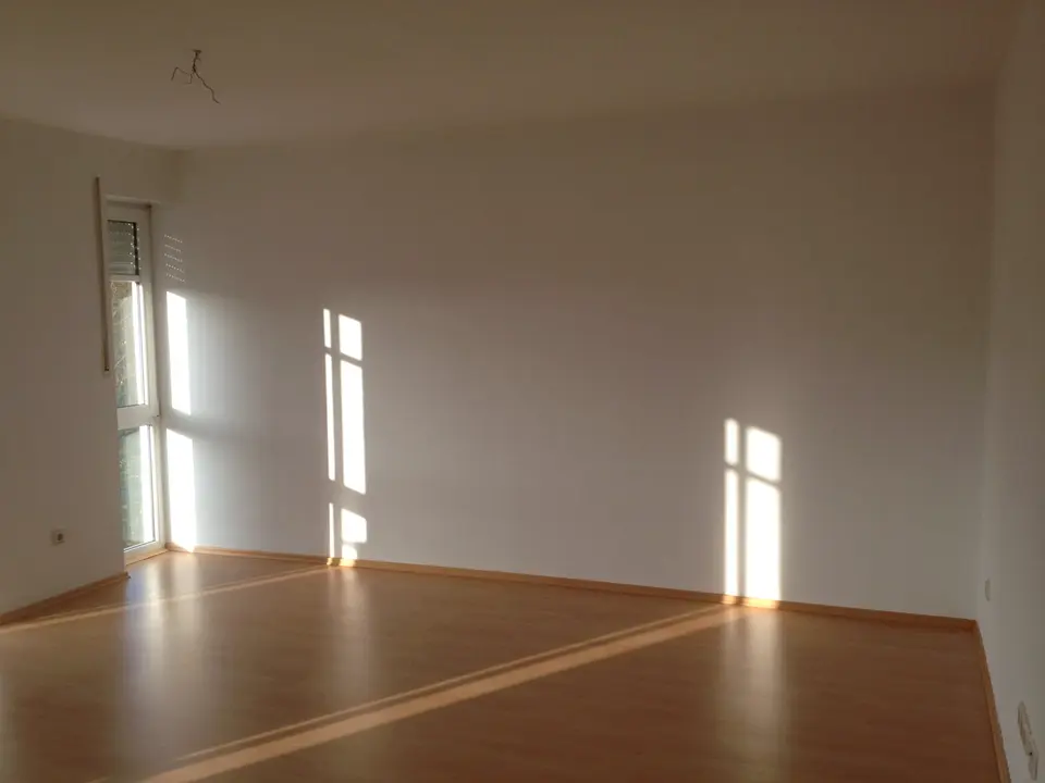 3 Zimmer Wohnung mit 75 m² in Amberg – Bild 2