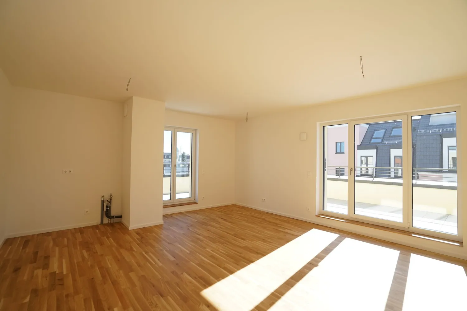 2 Zimmer Wohnung mit 96 m² in Dresden – Bild 1