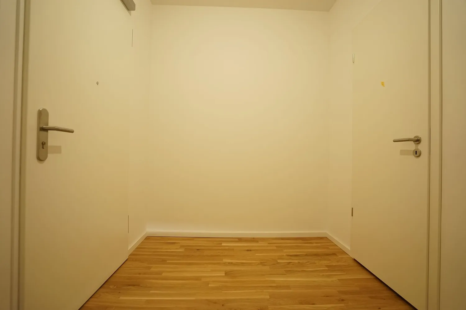 2 Zimmer Wohnung mit 96 m² in Dresden – Bild 2